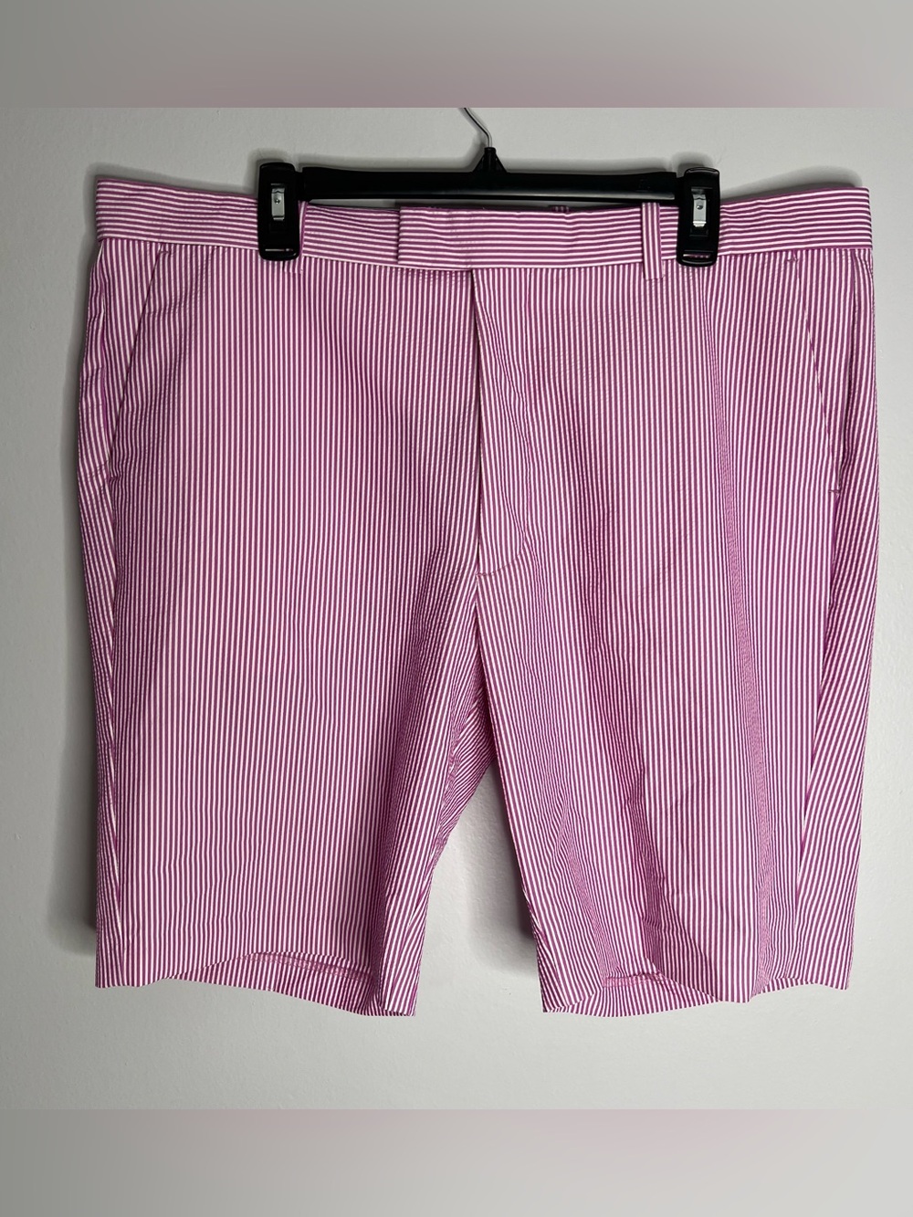G/FORE Pink & White Seersucker-Striped Golf Shorts